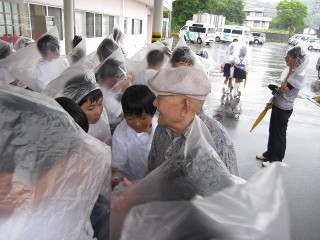 雨だけど晴れやか