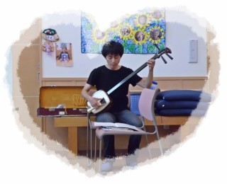 黄色い歓声の中。。。